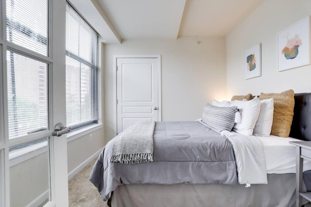Fantastic 2 Bedroom Condo At Pentagon City 알링턴 외부 사진