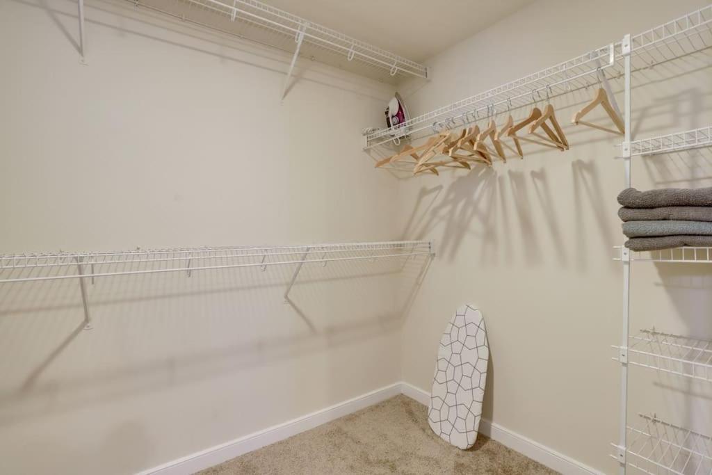 Fantastic 2 Bedroom Condo At Pentagon City 알링턴 외부 사진