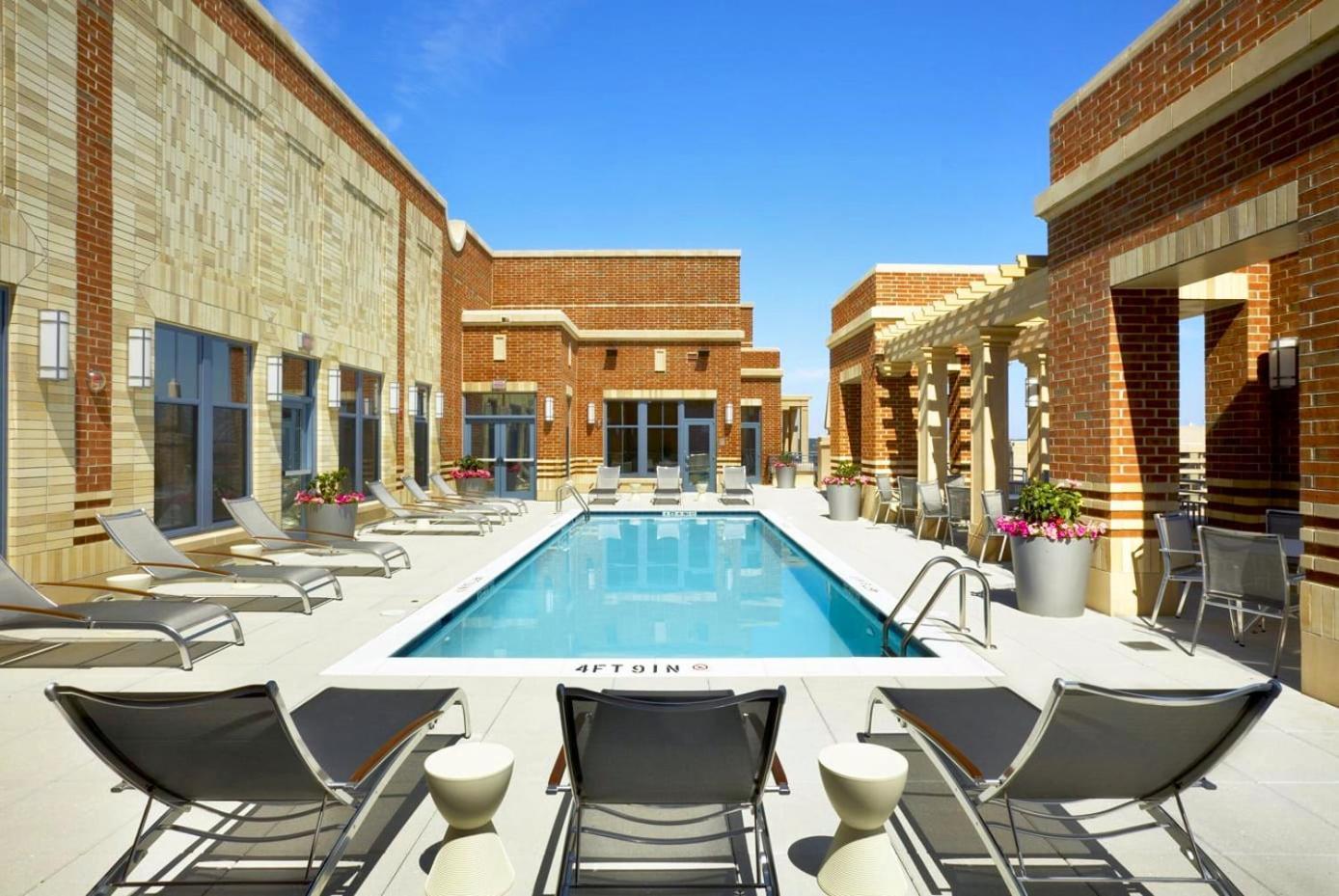 Fantastic 2 Bedroom Condo At Pentagon City 알링턴 외부 사진